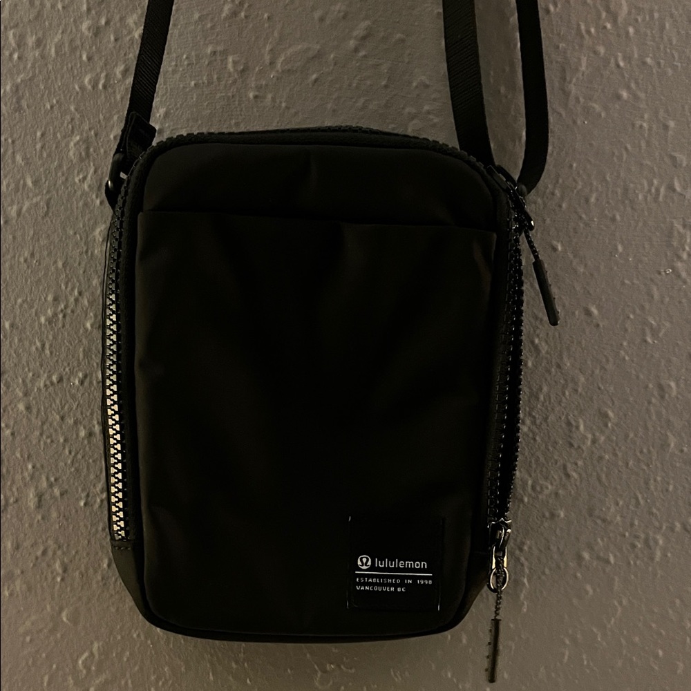 lululemon athletica Black Belt Bag